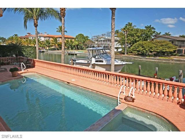 239 Channel Dr., Naples, FL 34108