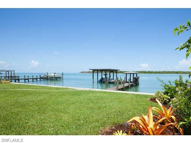 30 Dolphin Cir., Naples, FL