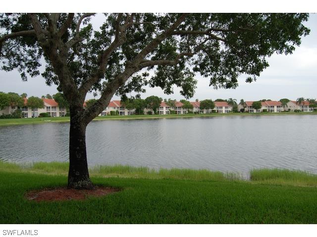 7772 Emerald Cir. #102, Naples, FL