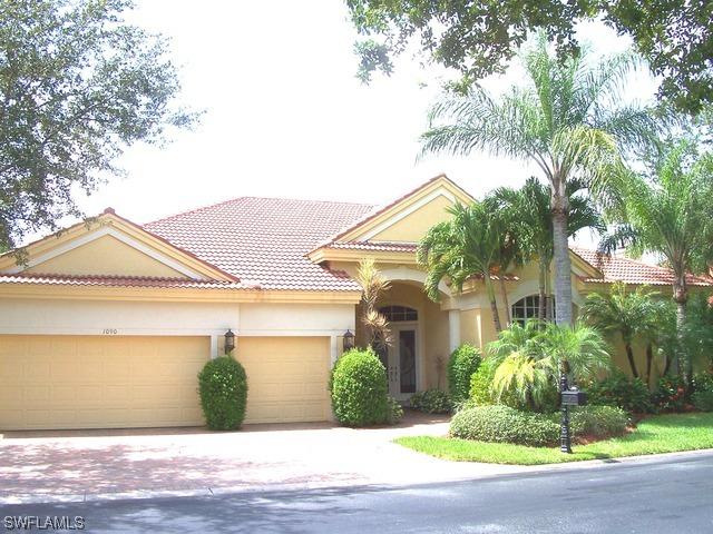 1090 Camelot Cir., Naples, FL 34119