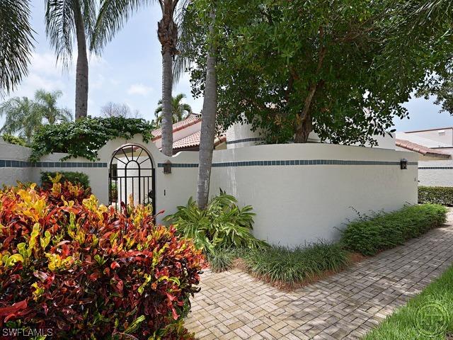 16 Las Brisas Way, Naples, FL