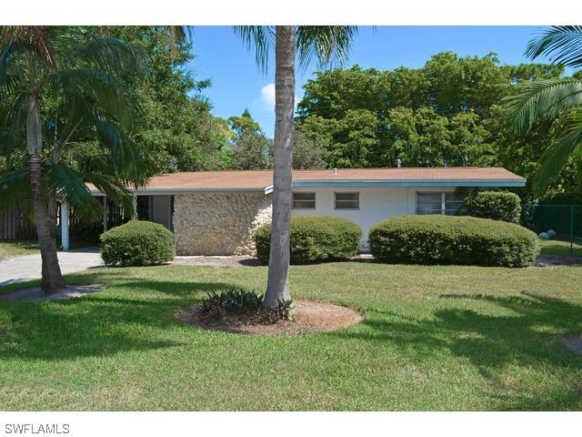 795 Anderson Dr., Naples, FL 34103