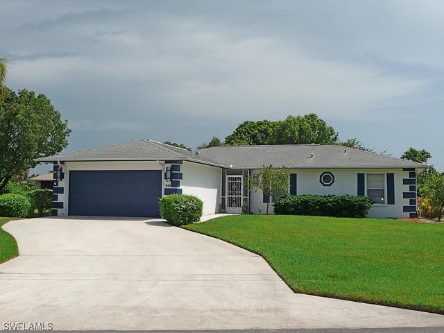 350 Huntington Dr., Naples, FL 34109