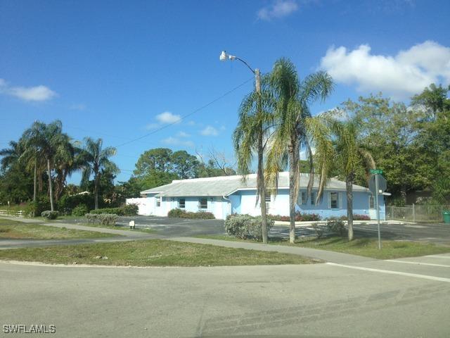 3805 Thomasson Dr., Naples, FL