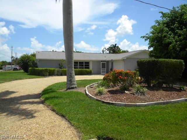 2 Hawk St., Naples, FL