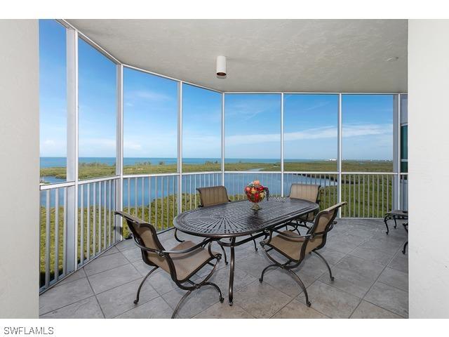 285 Grande Way #1502, Naples, FL
