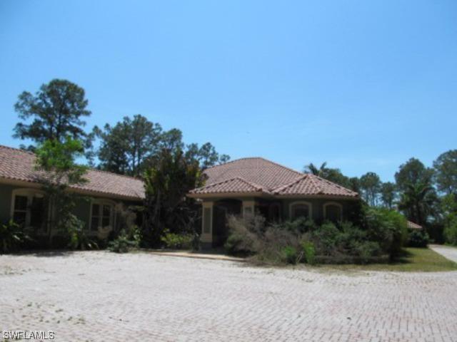 3240 1st Ave., Naples, FL 34120