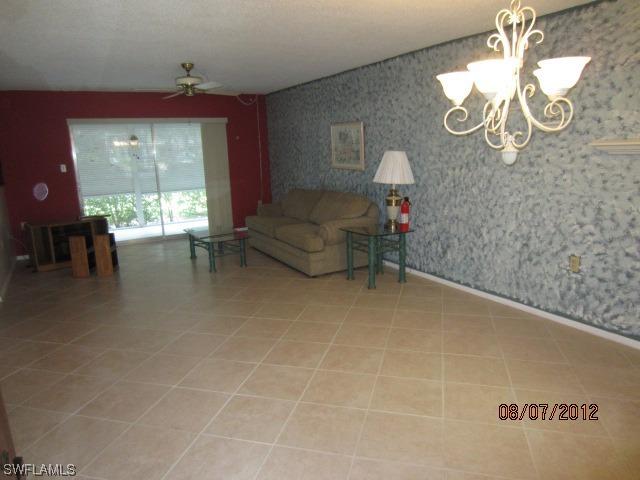 300 Valley Stream Dr., Naples, FL 34113