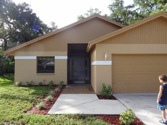 6066 Hollow Dr., Naples, FL 34112