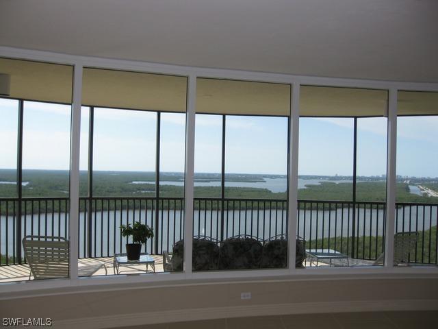 1050 Borghese Ln. #1704, Naples, FL 34114