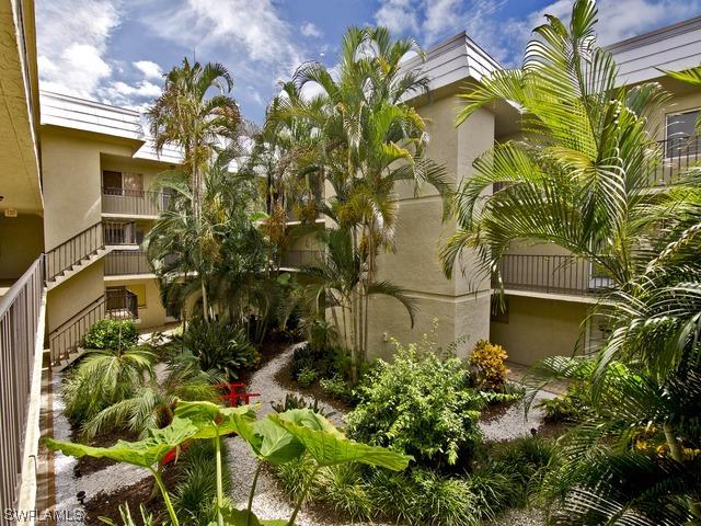 788 Park Shore Dr. #F-29, Naples, FL