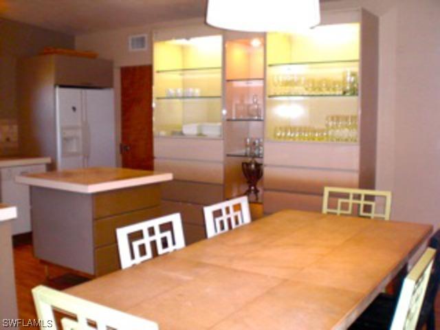 2160 Estey Ave., Naples, FL