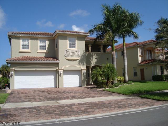 1716 Birdie Dr., Naples, FL 34120