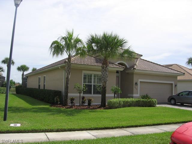 8125 Valiant Dr., Naples, FL 34104