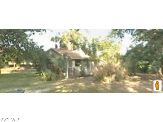 1971 Mullins St., Naples, FL