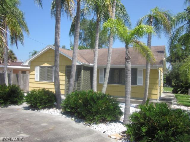 549 96th Ave., Naples, FL