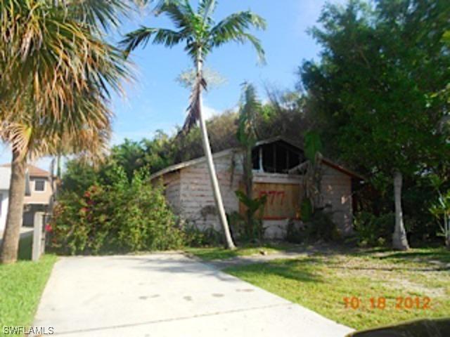 577 96th Ave., Naples, FL