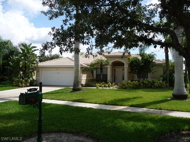 905 Grand Rapids Blvd., Naples, FL 34120