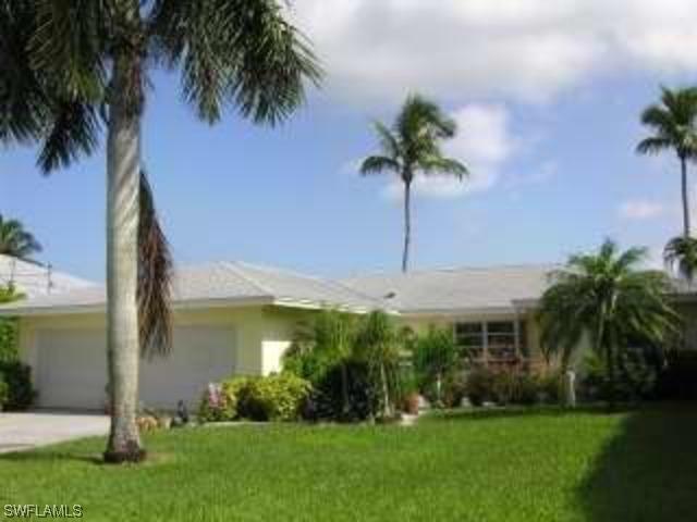 467 Conners Ave., Naples, FL 34108