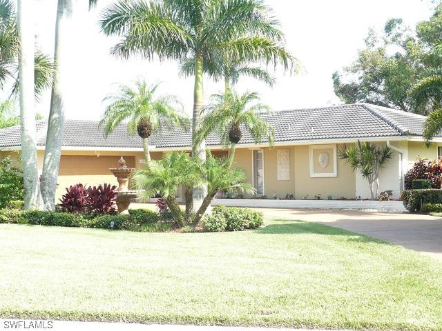 160 Heather Grove Ln., Naples, FL 34113