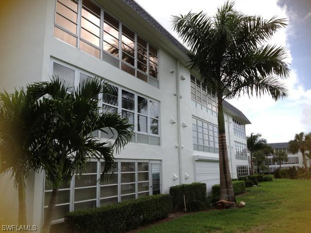 315 Saint Andrews Blvd., Naples, FL