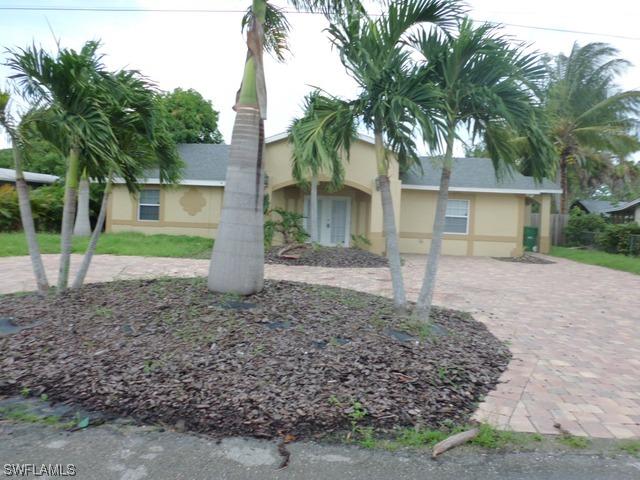 4900 Palmetto Ct., Naples, FL 34112
