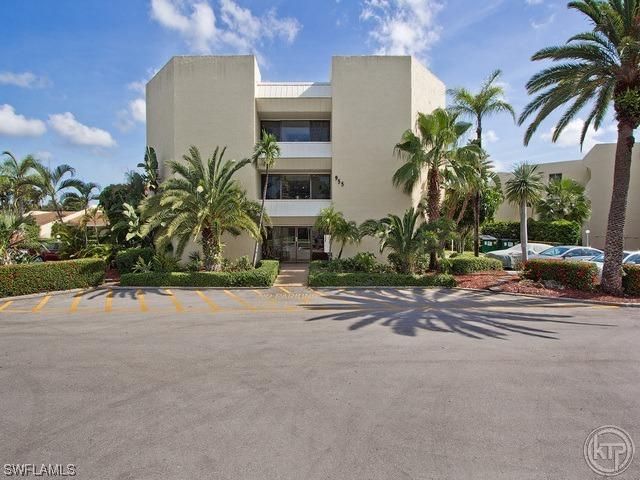 955 Palm View Dr. #B-109, Naples, FL