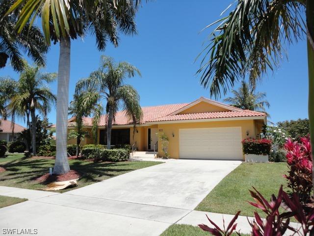 822 Magnolia Ct., Marco Island, FL 34145