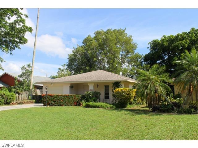 564 99th Ave., Naples, FL