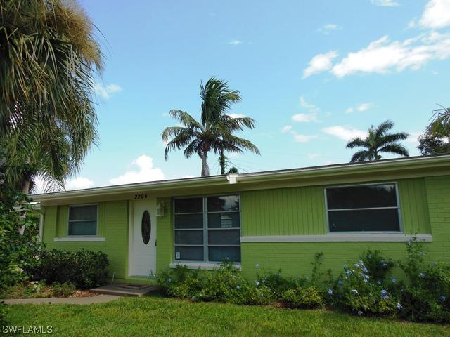 2200 Estey Ave., Naples, FL 34104