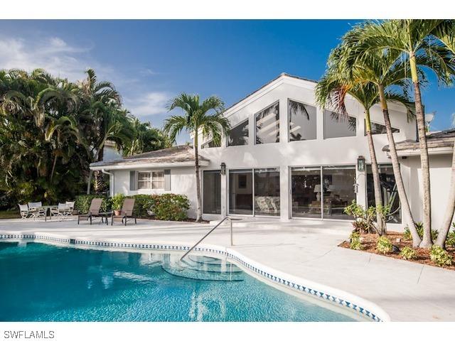 220 Springline Dr., Naples, FL