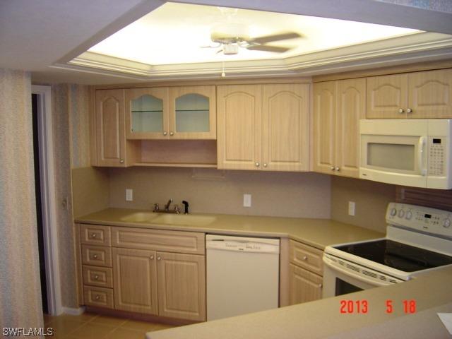 4041 Gulf Shore Blvd. #406, Naples, FL 34103