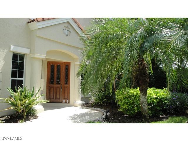 217 Colonade Cir., Naples, FL 34103