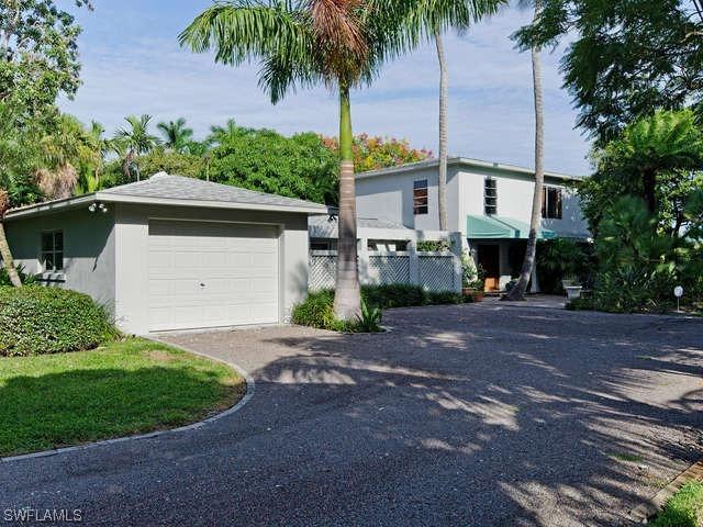 143 4th Ave., Naples, FL 34102