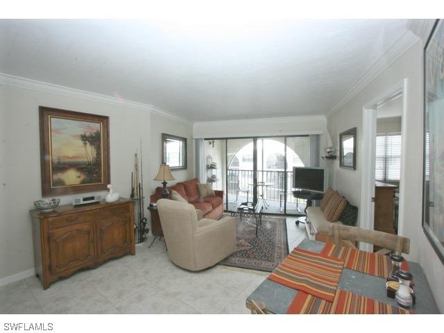 1015 Anglers Cove, Marco Island, FL