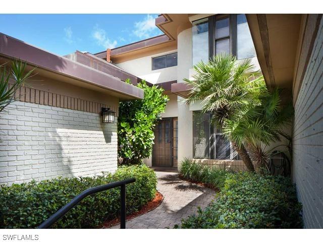 6722 Pelican Bay Blvd., Naples, FL 34108