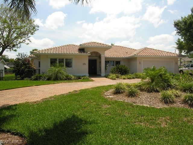 1450 Crayton Rd., Naples, FL