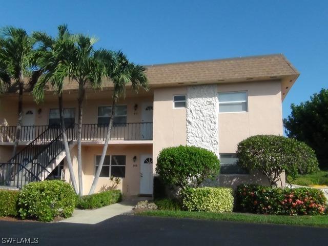 621 Palm View Dr. #7, Naples, FL