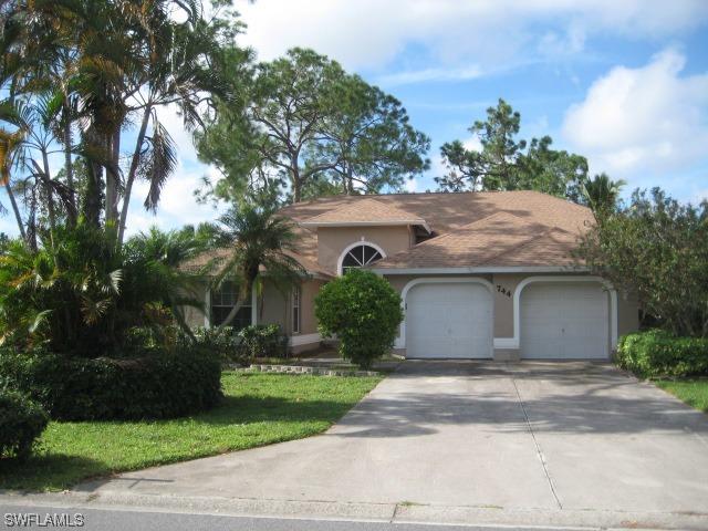 744 Belville Blvd., Naples, FL 34104