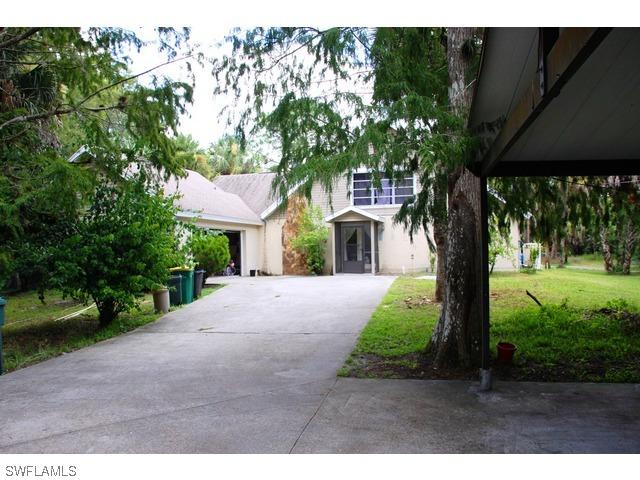 320 13th St., Naples, FL 34120