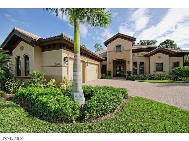 7699 Classics Dr., Naples, FL 34113