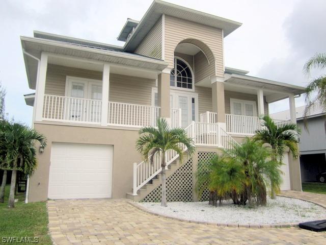 1282 Grand Canal Dr., Naples, FL