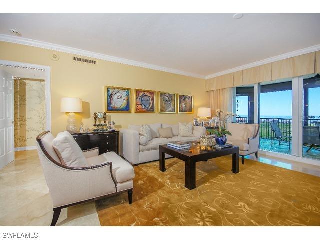 7575 Pelican Bay Blvd. #1005, Naples, FL