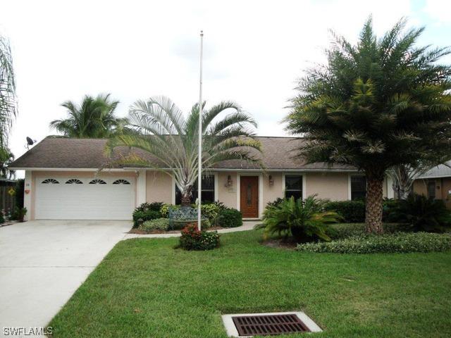 118 Erie Dr., Naples, FL 34110