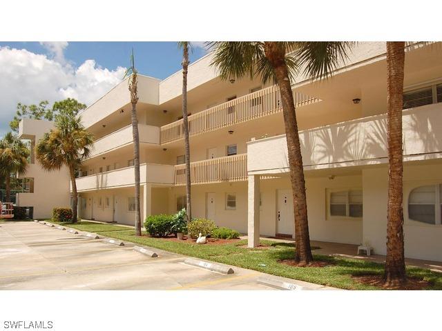 501 Forest Lakes Blvd. #301, Naples, FL 34105