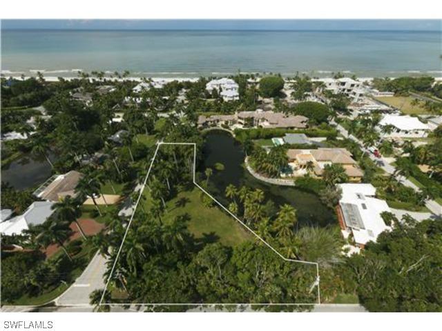 179 17th Ave., Naples, FL 34102