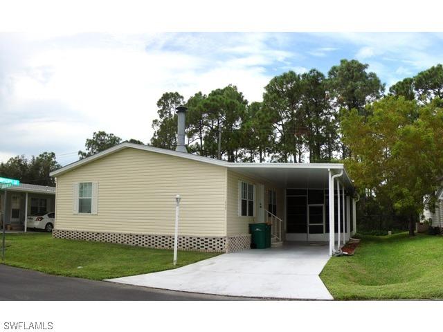 217 Grosbeak Ln., Naples, FL 34114