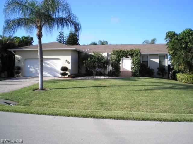 355 Heron Ave., Naples, FL