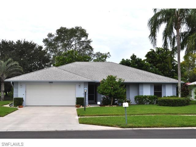 165 Fleur De Lis Ln., Naples, FL