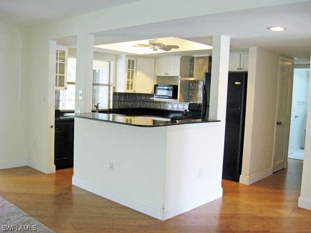 4707 Lakewood Blvd., Naples, FL